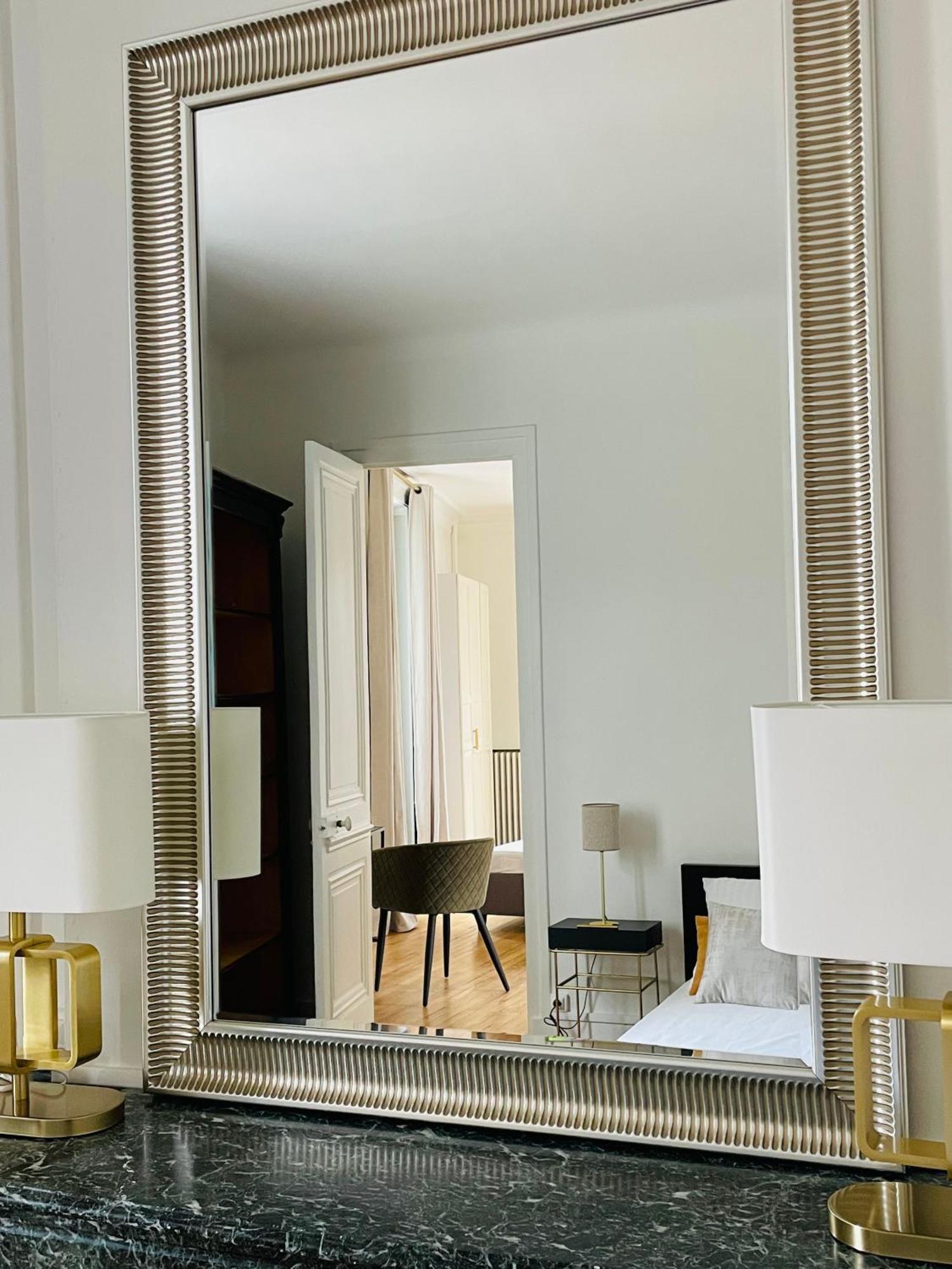 Grand Appartement D'Exception Au Chateau Randin Écully Esterno foto