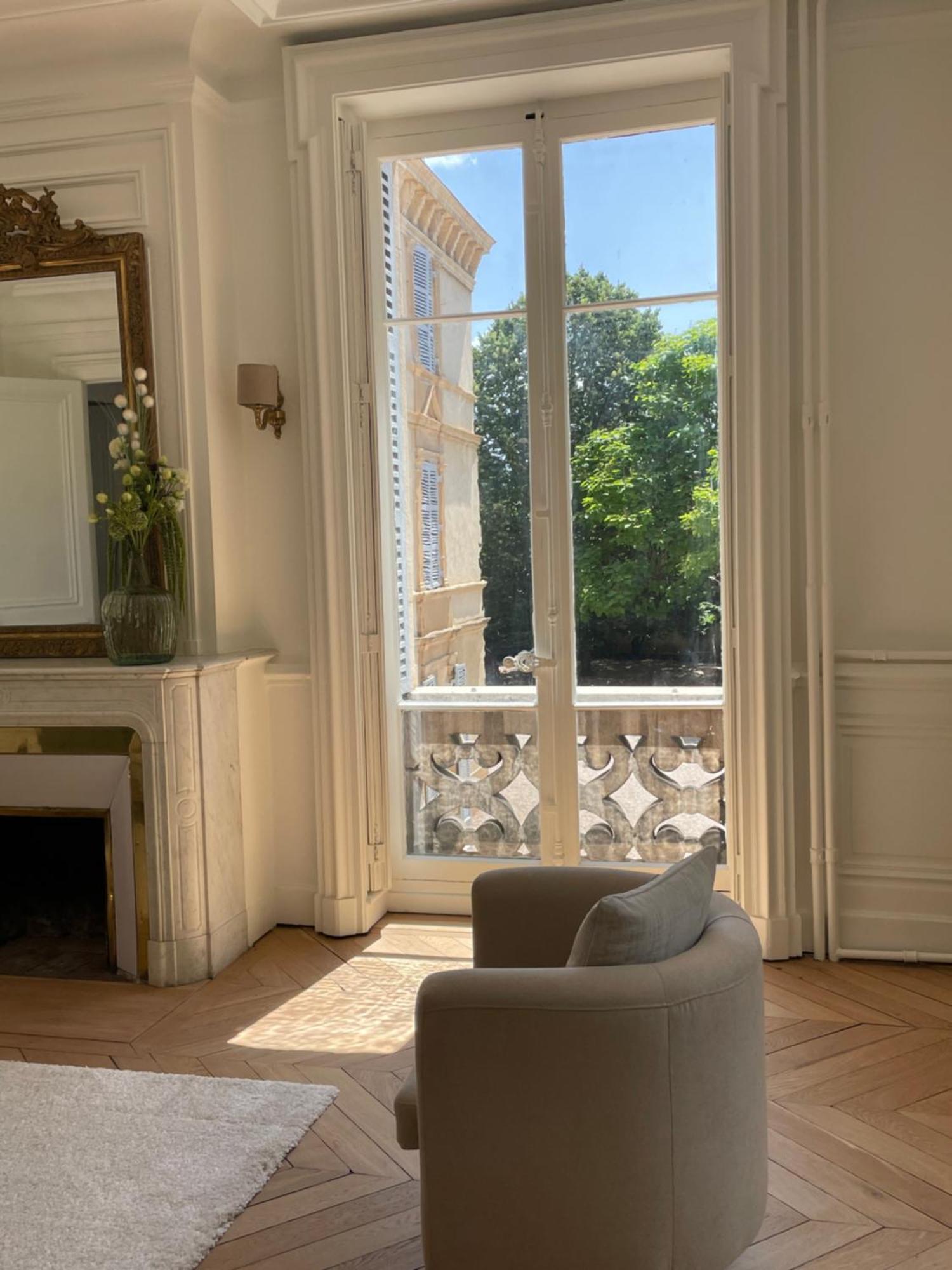 Grand Appartement D'Exception Au Chateau Randin Écully Esterno foto